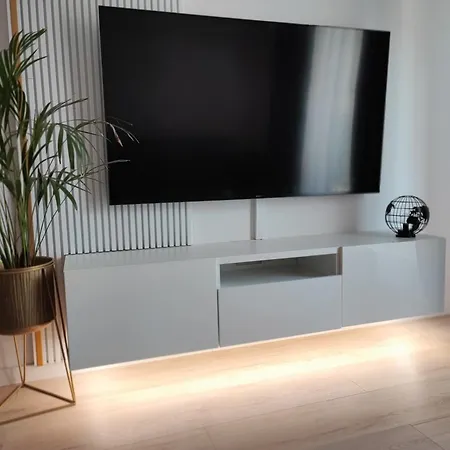 River Paradise With Parking Daire